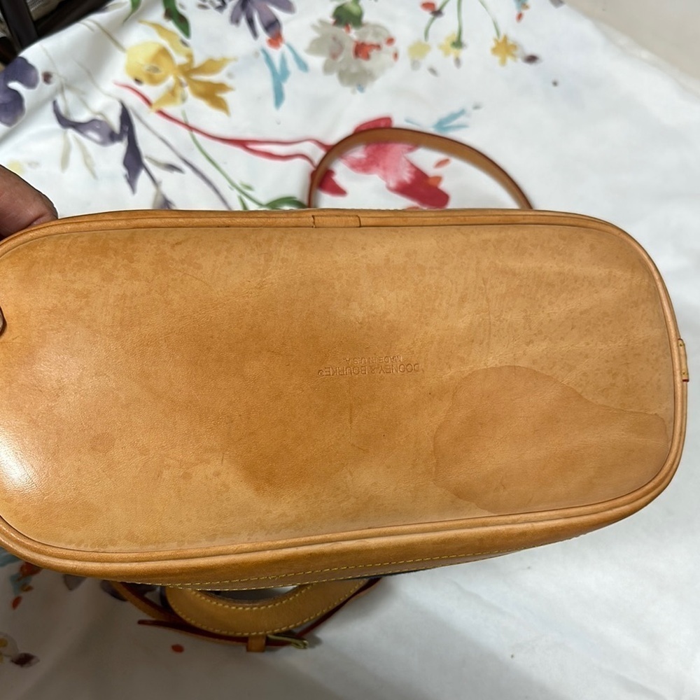 Vintage Dooney & Bourke Tan and Blue Satchel / Crossbody Dome bag - Picture 7 of 16